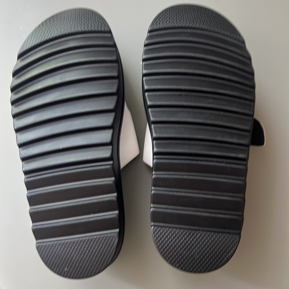 Steve Madden Women's Dizzyy Platform . Never worn - Picture 7 of 10